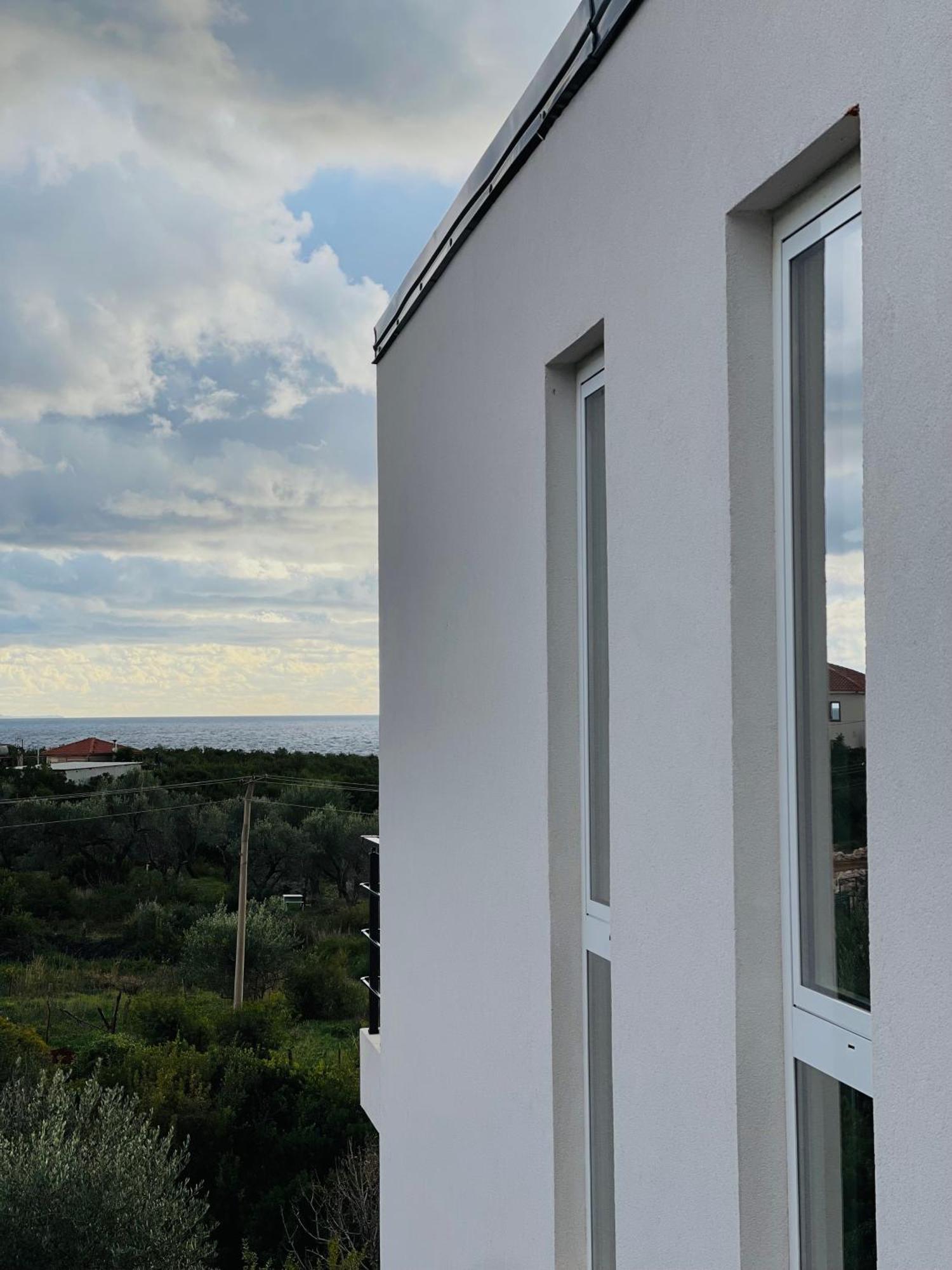 Hotel Nuanti Himarë Exterior foto