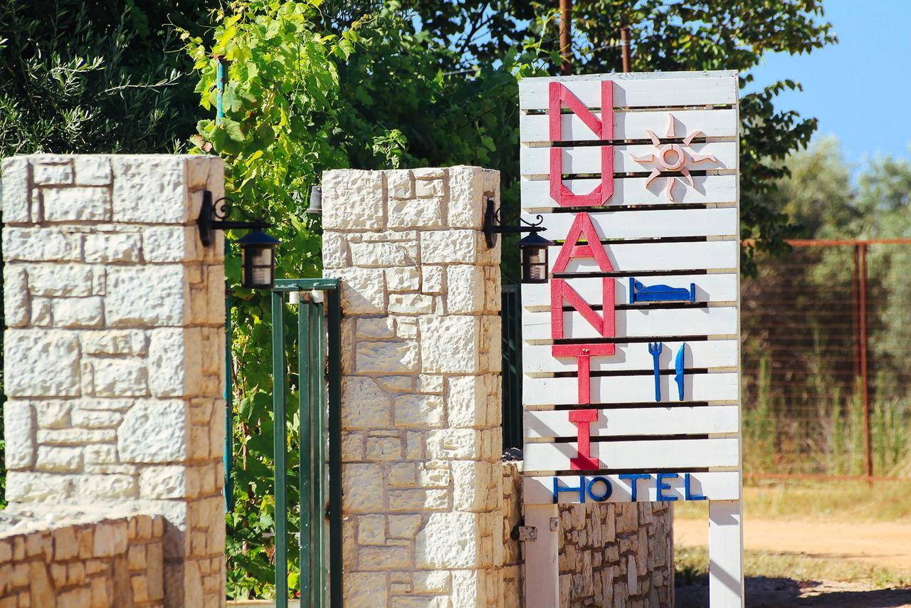 Hotel Nuanti Himarë Exterior foto